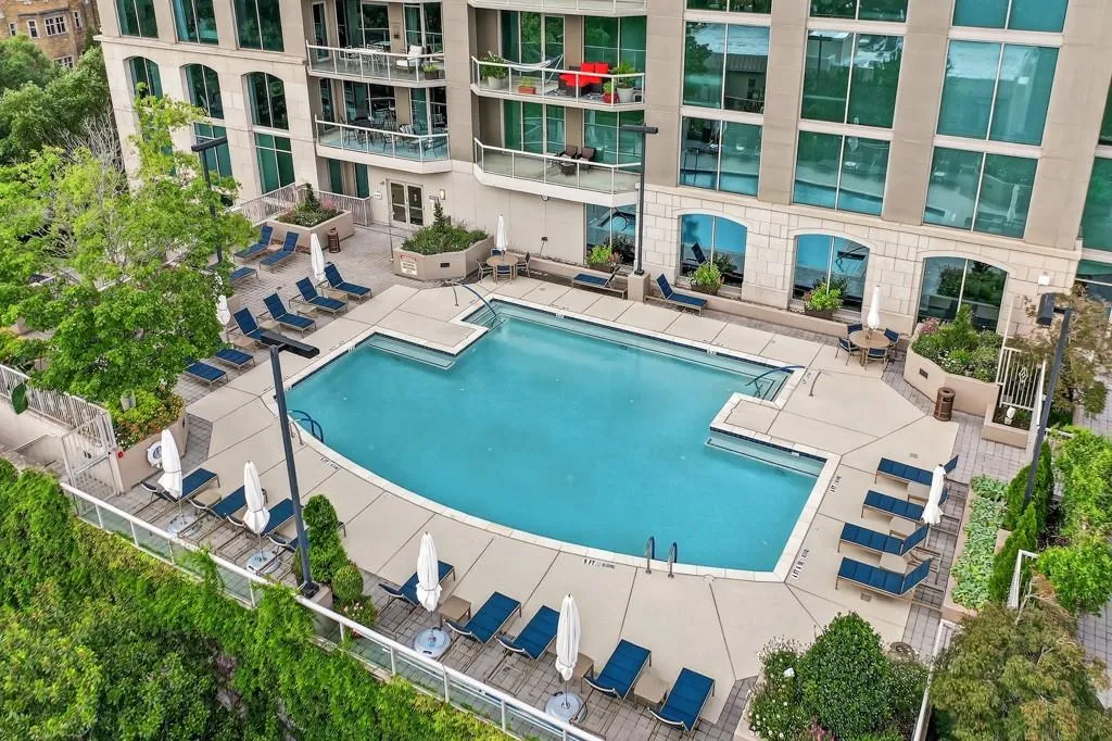 2795 Peachtree Road Ne Unit 1801, Atlanta, Georgia 30305, 2 Bedrooms Bedrooms, ,2 BathroomsBathrooms,Residential,For Sale,2795 Peachtree Road Ne Unit 1801,7627526