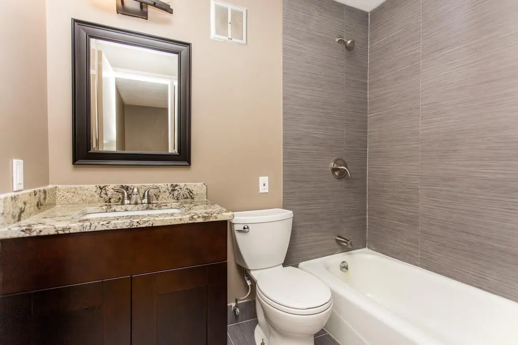 6700 Roswell Road Unit 32a, Atlanta, Georgia 30328, 2 Bedrooms Bedrooms, ,2 BathroomsBathrooms,Residential,Sold,6700 Roswell Road Unit 32a,6072767