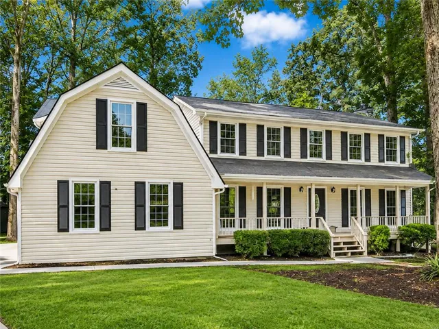 135 Pamela Court, Fayetteville, Georgia 30214