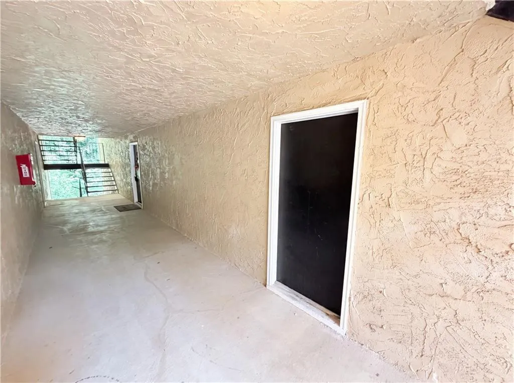 3175 Seven Pines Court Unit 204, Atlanta, Georgia 30339, 1 Bedroom Bedrooms, 0 ,1 BathroomBathrooms,Residential,For Sale,3175 Seven Pines Court Unit 204,7815221