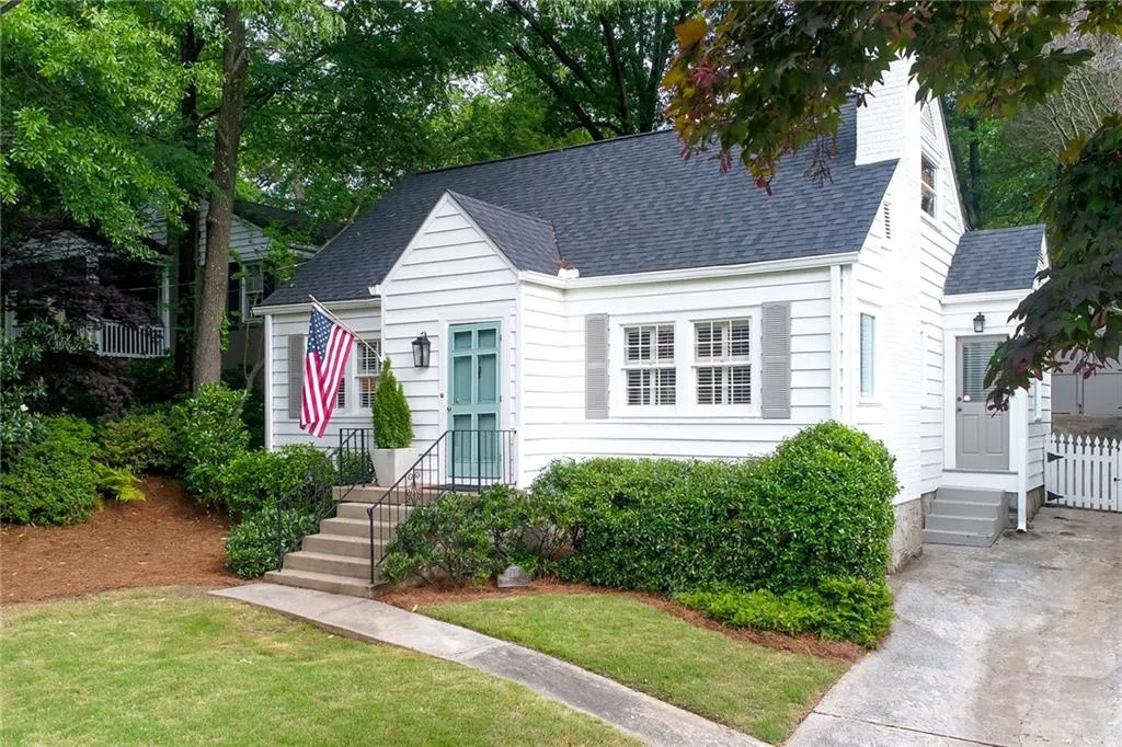 228 Lindbergh Drive Ne, Atlanta, Georgia 30305, 2 Bedrooms Bedrooms, ,1 BathroomBathrooms,Residential,Sold,228 Lindbergh Drive Ne,6568468