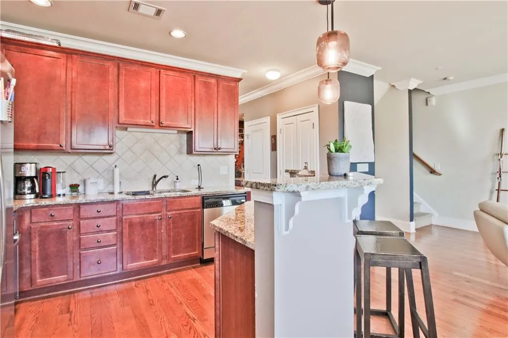 857 Perennial Drive, Sandy Springs, Georgia 30328, 3 Bedrooms Bedrooms, ,2 BathroomsBathrooms,Residential,Sold,857 Perennial Drive,6811358