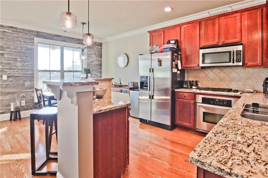 857 Perennial Drive, Sandy Springs, Georgia 30328, 3 Bedrooms Bedrooms, ,2 BathroomsBathrooms,Residential,Sold,857 Perennial Drive,6811358