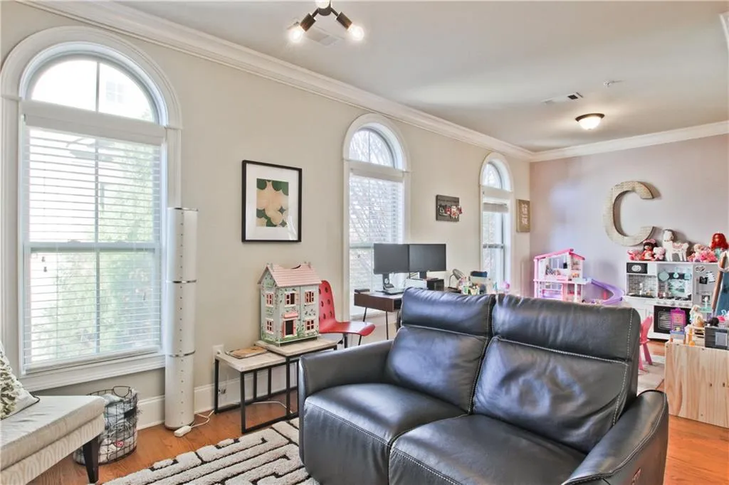 857 Perennial Drive, Sandy Springs, Georgia 30328, 3 Bedrooms Bedrooms, ,2 BathroomsBathrooms,Residential,Sold,857 Perennial Drive,6811358