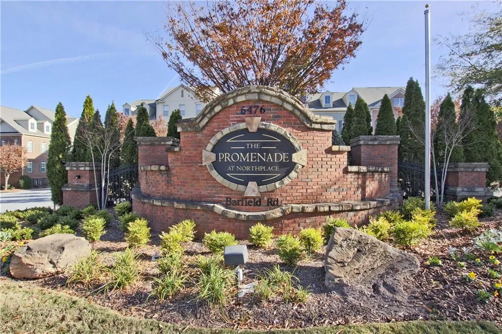 857 Perennial Drive, Sandy Springs, Georgia 30328, 3 Bedrooms Bedrooms, ,2 BathroomsBathrooms,Residential,Sold,857 Perennial Drive,6811358