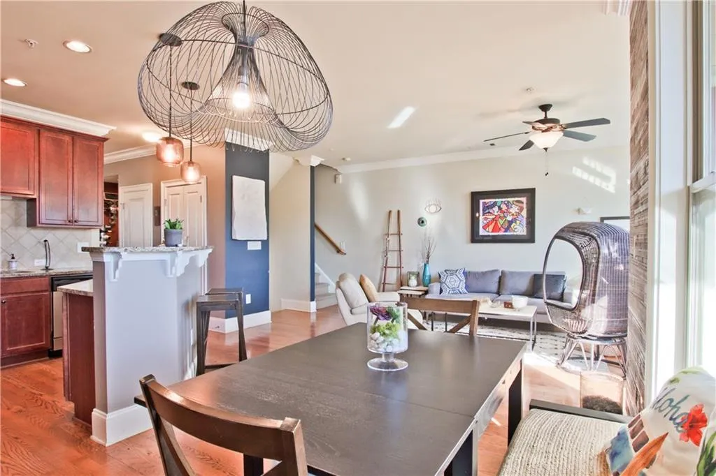 857 Perennial Drive, Sandy Springs, Georgia 30328, 3 Bedrooms Bedrooms, ,2 BathroomsBathrooms,Residential,Sold,857 Perennial Drive,6811358