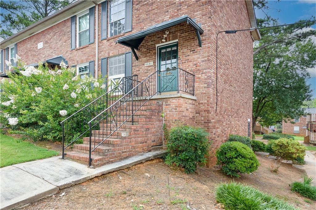 5631 Kingsport Drive, Atlanta, Georgia 30342, 2 Bedrooms Bedrooms, ,1 BathroomBathrooms,Residential,Sold,5631 Kingsport Drive,7247151