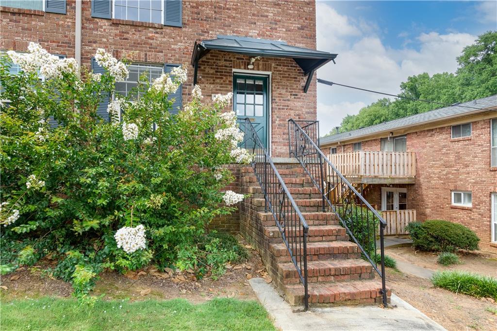 5631 Kingsport Drive, Atlanta, Georgia 30342, 2 Bedrooms Bedrooms, ,1 BathroomBathrooms,Residential,Sold,5631 Kingsport Drive,7247151