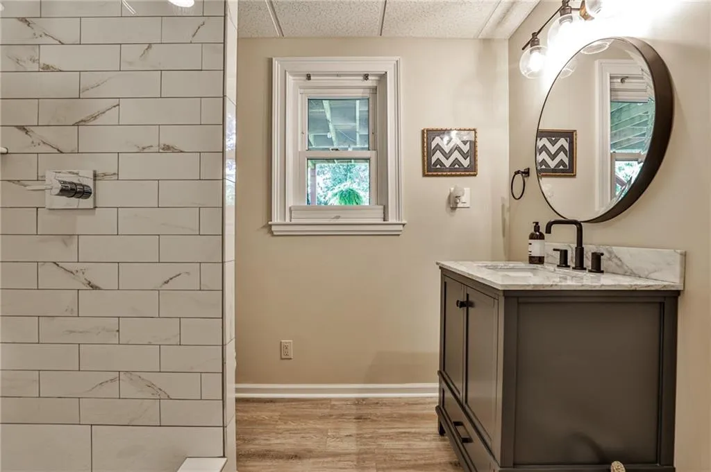 435 Tavern Circle, Sandy Springs, Georgia 30350, 5 Bedrooms Bedrooms, ,5 BathroomsBathrooms,Residential,Sold,435 Tavern Circle,7257163