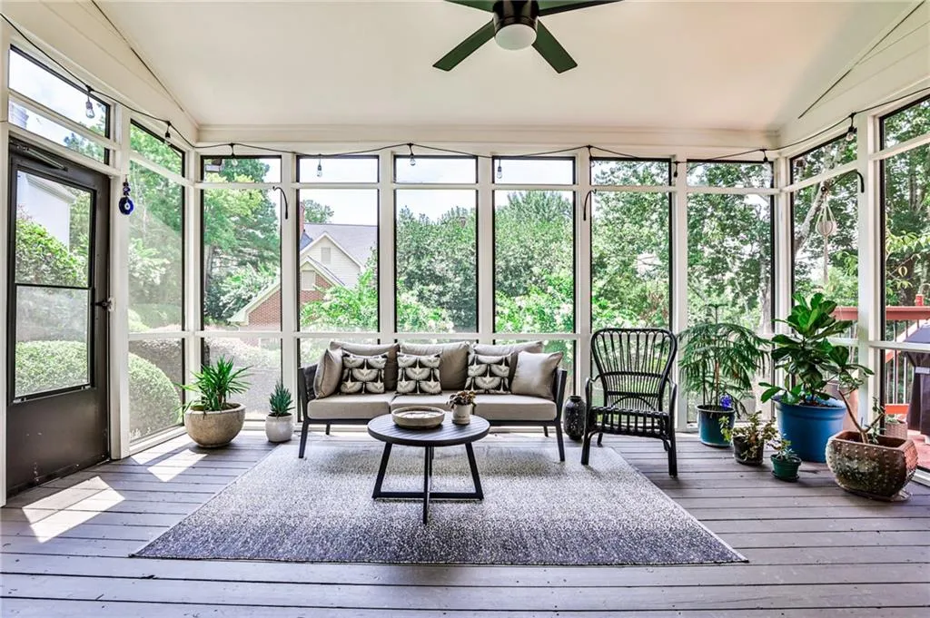 435 Tavern Circle, Sandy Springs, Georgia 30350, 5 Bedrooms Bedrooms, ,5 BathroomsBathrooms,Residential,Sold,435 Tavern Circle,7257163