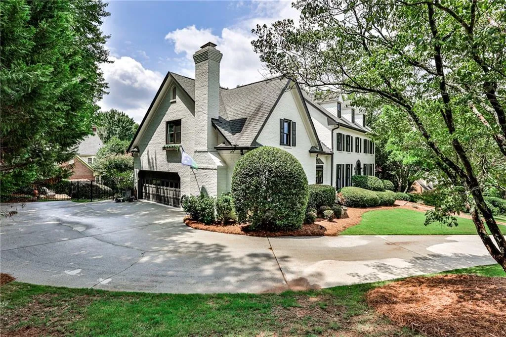 435 Tavern Circle, Sandy Springs, Georgia 30350, 5 Bedrooms Bedrooms, ,5 BathroomsBathrooms,Residential,Sold,435 Tavern Circle,7257163