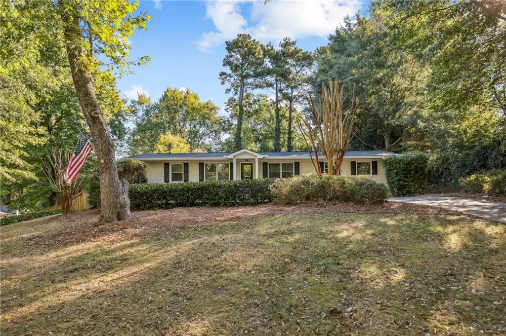 6425 N Hampton Drive, Sandy Springs, Georgia 30328, 4 Bedrooms Bedrooms, ,2 BathroomsBathrooms,Residential,Sold,6425 N Hampton Drive,7121664