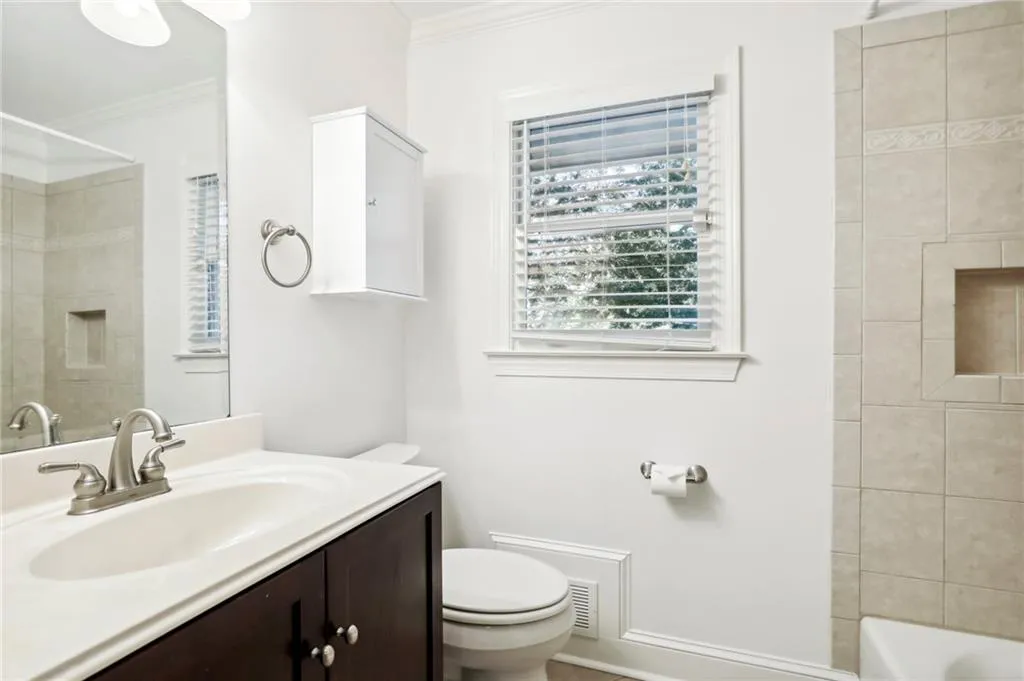 6425 N Hampton Drive, Sandy Springs, Georgia 30328, 4 Bedrooms Bedrooms, ,2 BathroomsBathrooms,Residential,Sold,6425 N Hampton Drive,7121664