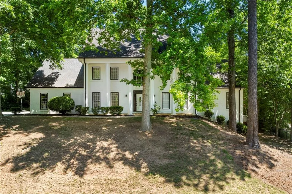 410 Glenmont Court, Atlanta, Georgia 30350, 7 Bedrooms Bedrooms, ,4 BathroomsBathrooms,Residential,For Sale,410 Glenmont Court,7583768