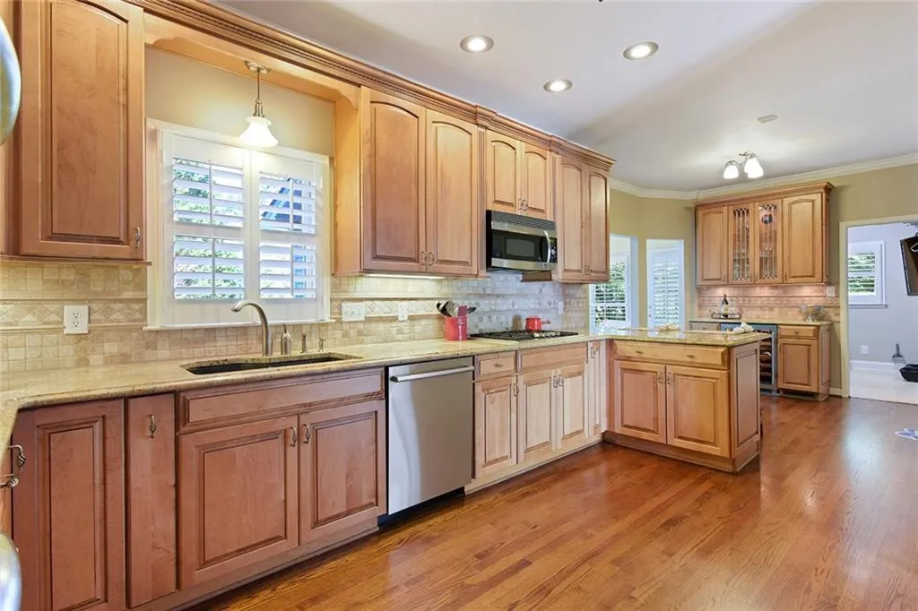 360 Spindle Court, Sandy Springs, Georgia 30350, 4 Bedrooms Bedrooms, ,3 BathroomsBathrooms,Residential,Sold,360 Spindle Court,5899817