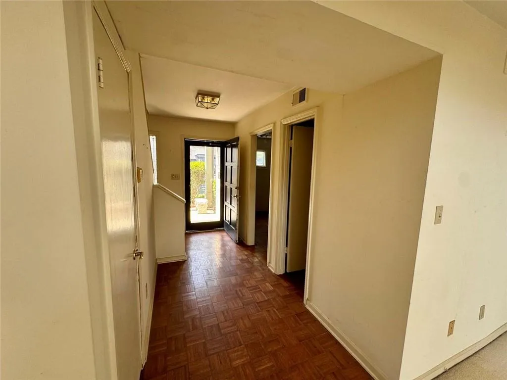 54 Forrest Place Ne, Atlanta, Georgia 30328, 2 Bedrooms Bedrooms, ,2 BathroomsBathrooms,Residential,Sold,54 Forrest Place Ne,7709987