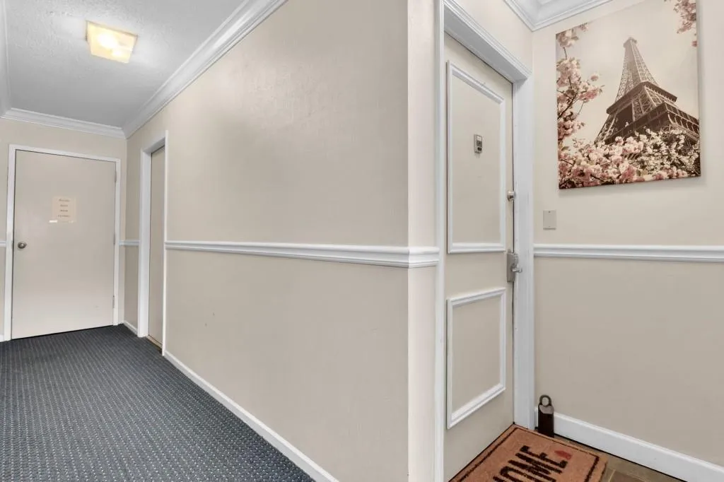 6851 Roswell Road Unit N-1, Atlanta, Georgia 30328, 1 Bedroom Bedrooms, ,1 BathroomBathrooms,Residential,Sold,6851 Roswell Road Unit N-1,7102440