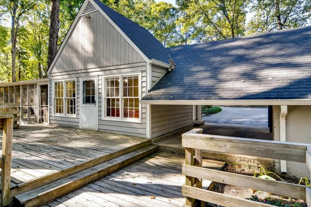 430 Hilderbrand Drive, Sandy Springs, Georgia 30328, 5 Bedrooms Bedrooms, ,2 BathroomsBathrooms,Residential,Sold,430 Hilderbrand Drive,5766933