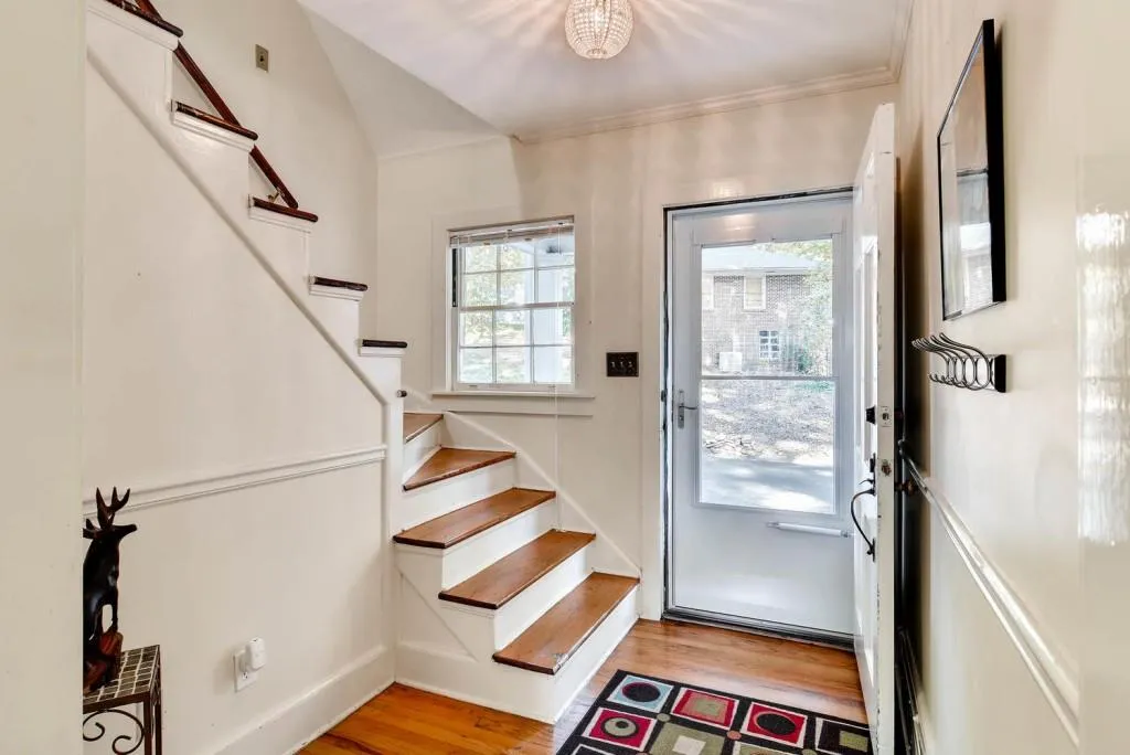 430 Hilderbrand Drive, Sandy Springs, Georgia 30328, 5 Bedrooms Bedrooms, ,2 BathroomsBathrooms,Residential,Sold,430 Hilderbrand Drive,5766933