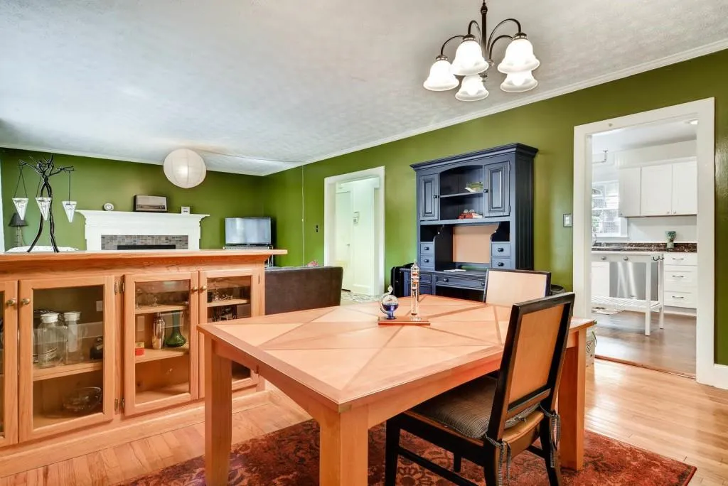 430 Hilderbrand Drive, Sandy Springs, Georgia 30328, 5 Bedrooms Bedrooms, ,2 BathroomsBathrooms,Residential,Sold,430 Hilderbrand Drive,5766933