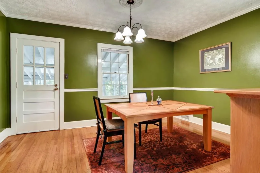 430 Hilderbrand Drive, Sandy Springs, Georgia 30328, 5 Bedrooms Bedrooms, ,2 BathroomsBathrooms,Residential,Sold,430 Hilderbrand Drive,5766933