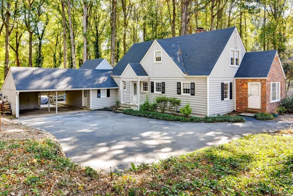 430 Hilderbrand Drive, Sandy Springs, Georgia 30328, 5 Bedrooms Bedrooms, ,2 BathroomsBathrooms,Residential,Sold,430 Hilderbrand Drive,5766933