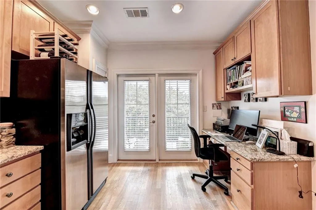 303 Le Gran Bend, Atlanta, Georgia 30328, 2 Bedrooms Bedrooms, ,2 BathroomsBathrooms,Residential,Sold,303 Le Gran Bend,6947047