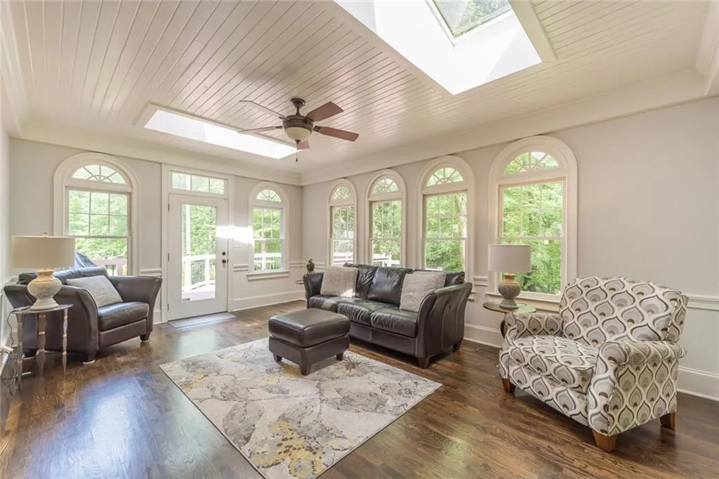 1565 Lazy River Lane, Sandy Springs, Georgia 30350, 5 Bedrooms Bedrooms, ,4 BathroomsBathrooms,Residential,Sold,1565 Lazy River Lane,6973060