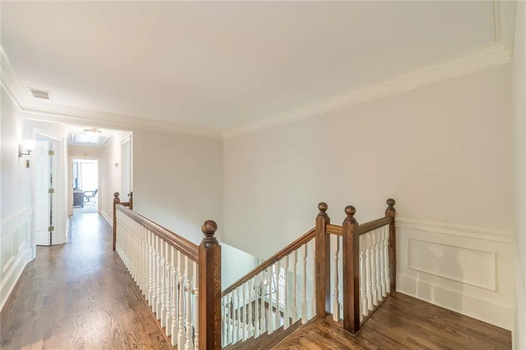1565 Lazy River Lane, Sandy Springs, Georgia 30350, 5 Bedrooms Bedrooms, ,4 BathroomsBathrooms,Residential,Sold,1565 Lazy River Lane,6973060