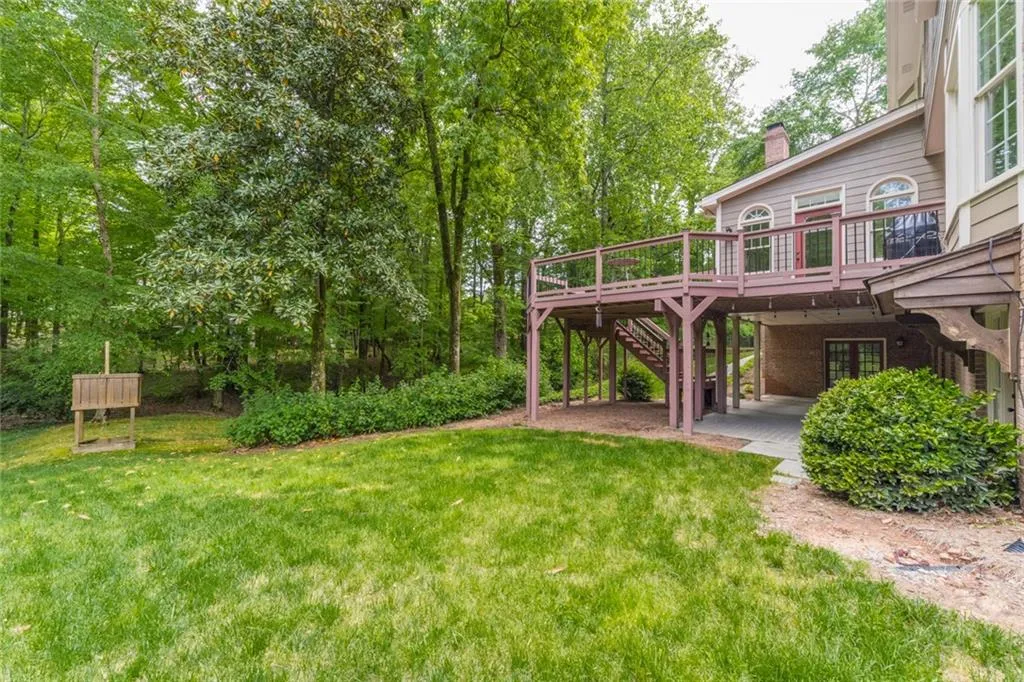 1565 Lazy River Lane, Sandy Springs, Georgia 30350, 5 Bedrooms Bedrooms, ,4 BathroomsBathrooms,Residential,Sold,1565 Lazy River Lane,6973060