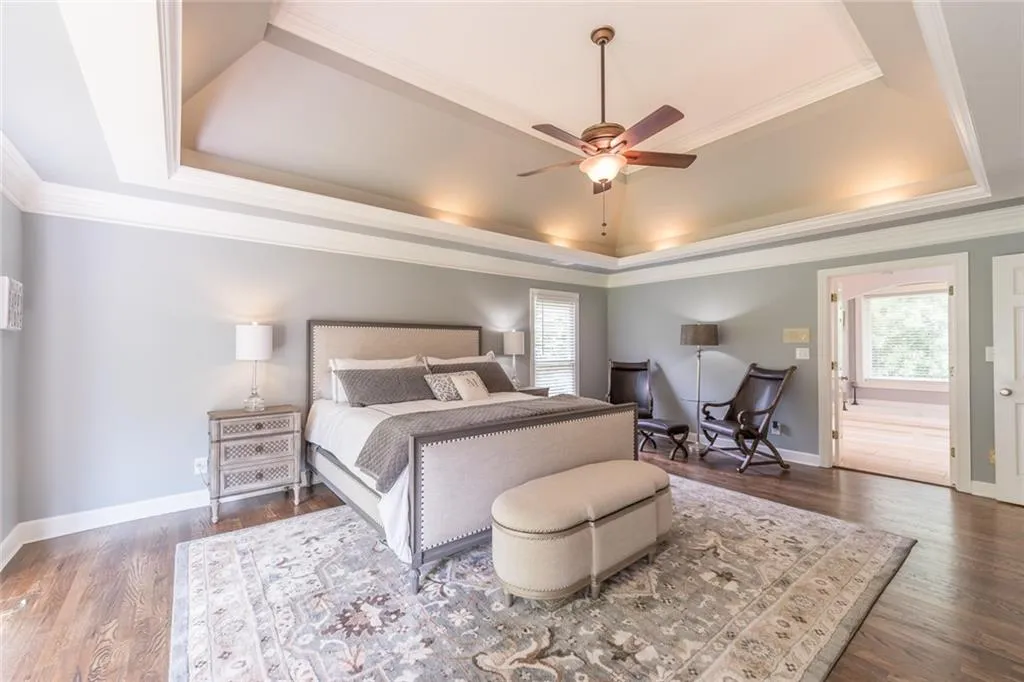 1565 Lazy River Lane, Sandy Springs, Georgia 30350, 5 Bedrooms Bedrooms, ,4 BathroomsBathrooms,Residential,Sold,1565 Lazy River Lane,6973060