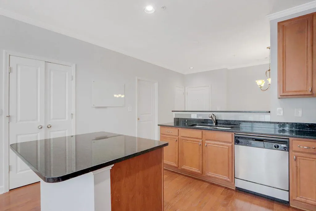 7265 Glisten Avenue Unit 122, Atlanta, Georgia 30328, 1 Bedroom Bedrooms, ,1 BathroomBathrooms,Residential,Sold,7265 Glisten Avenue Unit 122,7334481