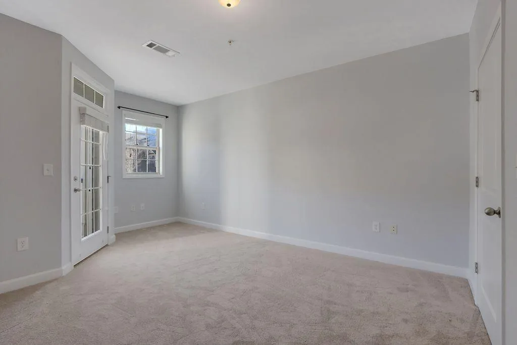 7265 Glisten Avenue Unit 122, Atlanta, Georgia 30328, 1 Bedroom Bedrooms, ,1 BathroomBathrooms,Residential,Sold,7265 Glisten Avenue Unit 122,7334481