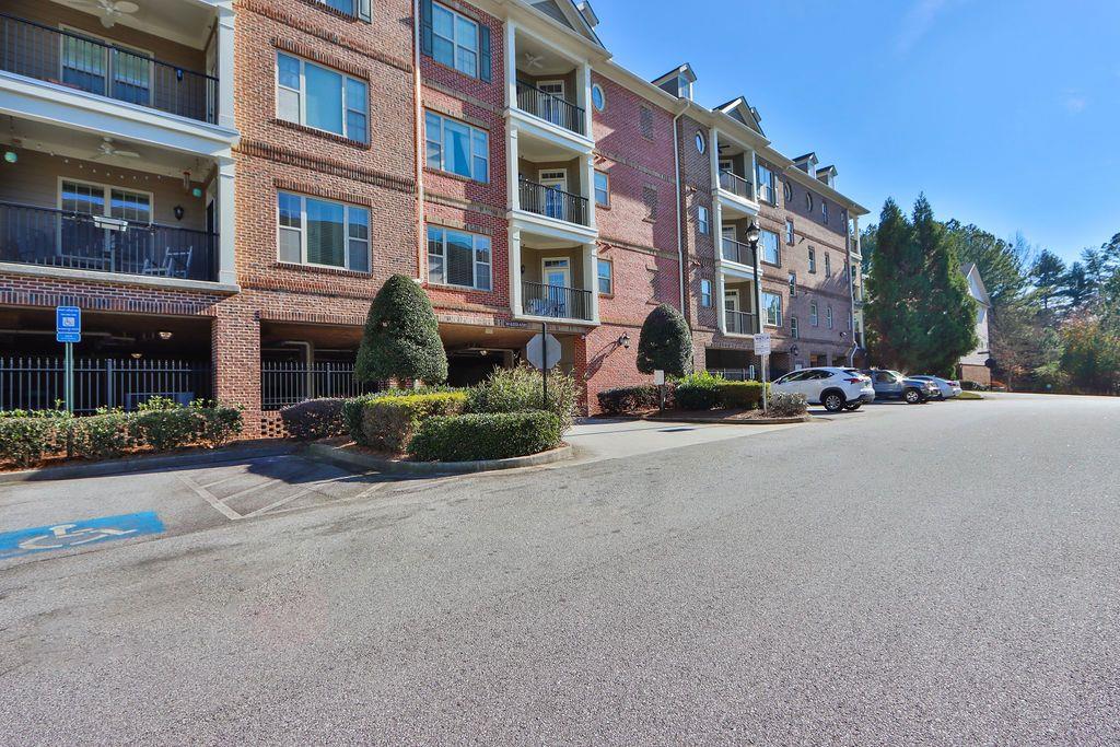 7265 Glisten Avenue Unit 122, Atlanta, Georgia 30328, 1 Bedroom Bedrooms, ,1 BathroomBathrooms,Residential,Sold,7265 Glisten Avenue Unit 122,7334481