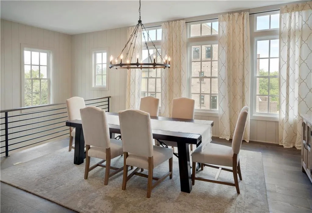 6629 Cadence Boulevard Unit 8, Sandy Springs, Georgia 30328, 2 Bedrooms Bedrooms, ,3 BathroomsBathrooms,Residential,Sold,6629 Cadence Boulevard Unit 8,6672746