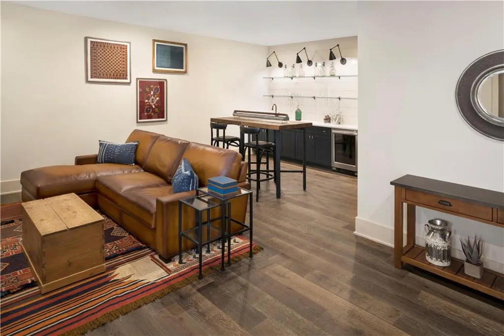 6629 Cadence Boulevard Unit 8, Sandy Springs, Georgia 30328, 2 Bedrooms Bedrooms, ,3 BathroomsBathrooms,Residential,Sold,6629 Cadence Boulevard Unit 8,6672746