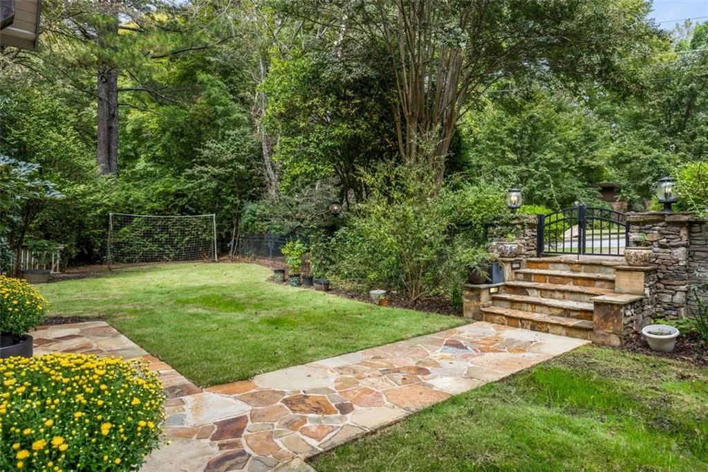 Front greenspace