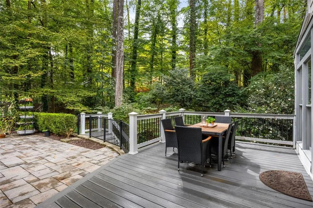 1097 Bonview Lane Ne, Atlanta, Georgia 30324, 6 Bedrooms Bedrooms, ,4 BathroomsBathrooms,Residential,For Sale,1097 Bonview Lane Ne,7664334