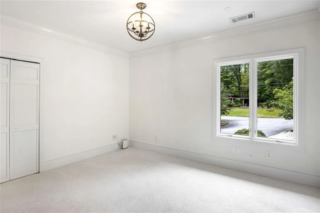 Bedroom with Ensuite Bath