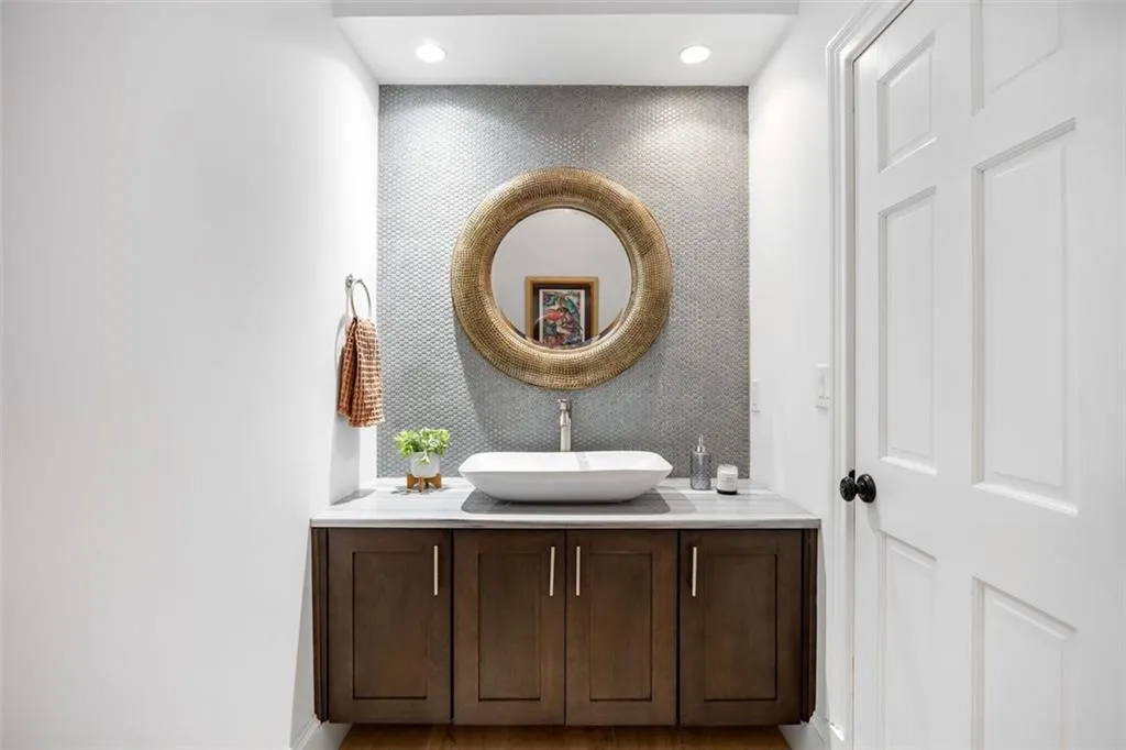 Powder Room