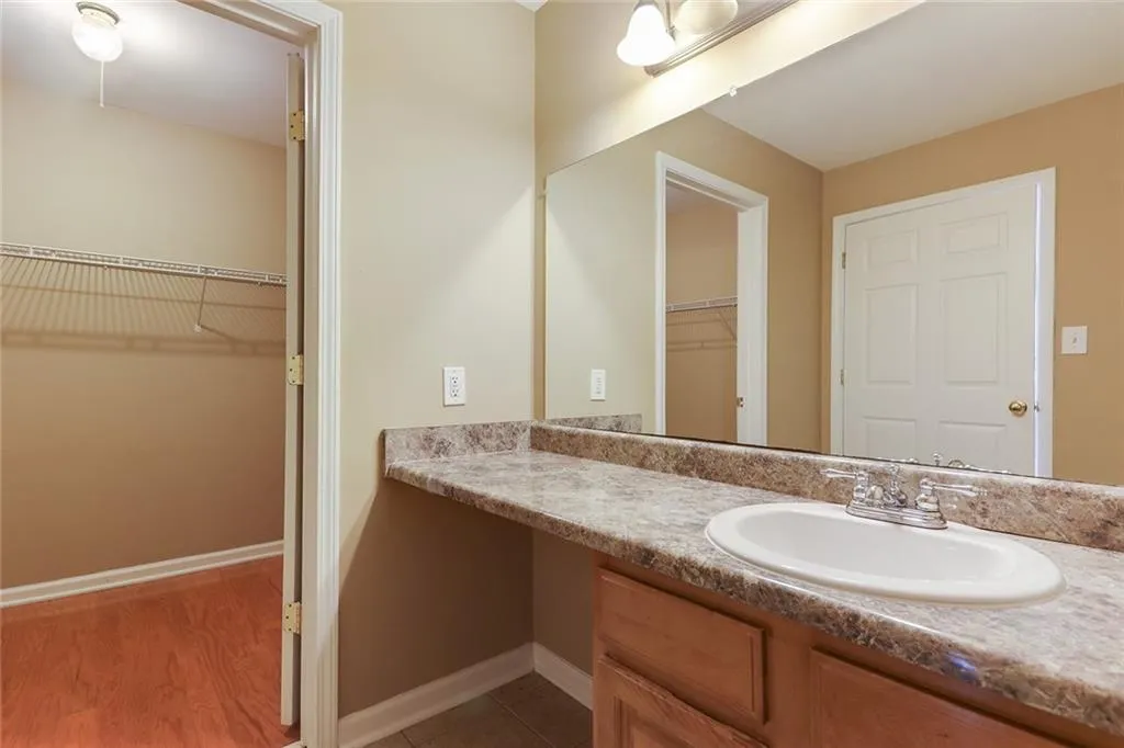 105 Brighton Point, Sandy Springs, Georgia 30328, 3 Bedrooms Bedrooms, ,2 BathroomsBathrooms,Residential,Sold,105 Brighton Point,6701552