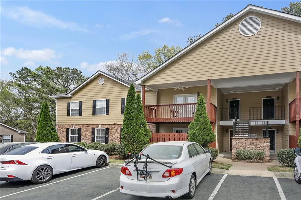105 Brighton Point, Sandy Springs, Georgia 30328, 3 Bedrooms Bedrooms, ,2 BathroomsBathrooms,Residential,Sold,105 Brighton Point,6701552