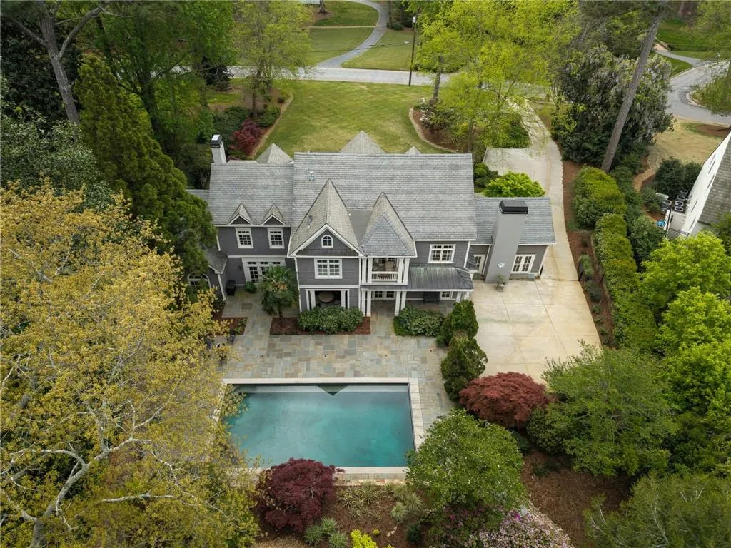 2950 Nancy Creek Road Nw, Atlanta, Georgia 30327, 4 Bedrooms Bedrooms, 0 ,5 BathroomsBathrooms,Residential,For Sale,2950 Nancy Creek Road Nw,7749019