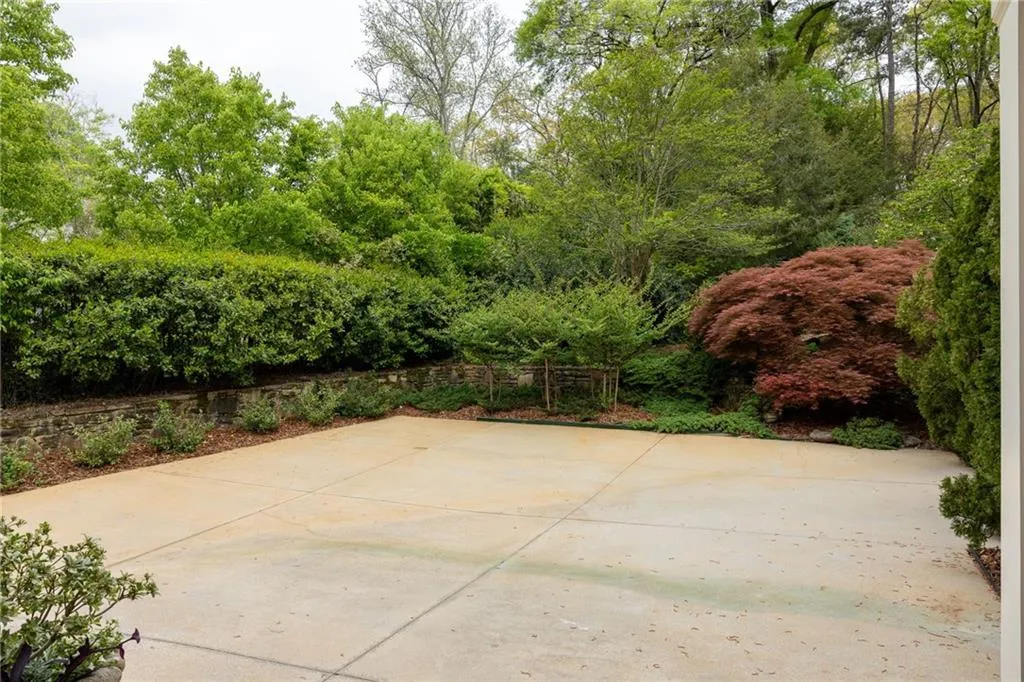 2950 Nancy Creek Road Nw, Atlanta, Georgia 30327, 4 Bedrooms Bedrooms, 0 ,5 BathroomsBathrooms,Residential,For Sale,2950 Nancy Creek Road Nw,7749019