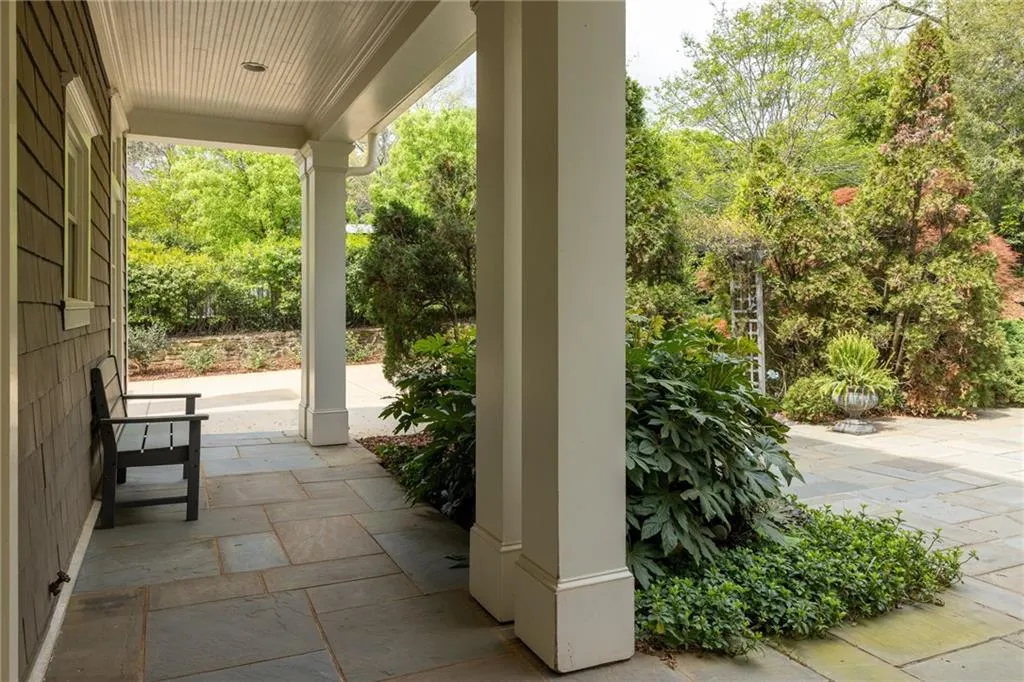 2950 Nancy Creek Road Nw, Atlanta, Georgia 30327, 4 Bedrooms Bedrooms, 0 ,5 BathroomsBathrooms,Residential,For Sale,2950 Nancy Creek Road Nw,7749019