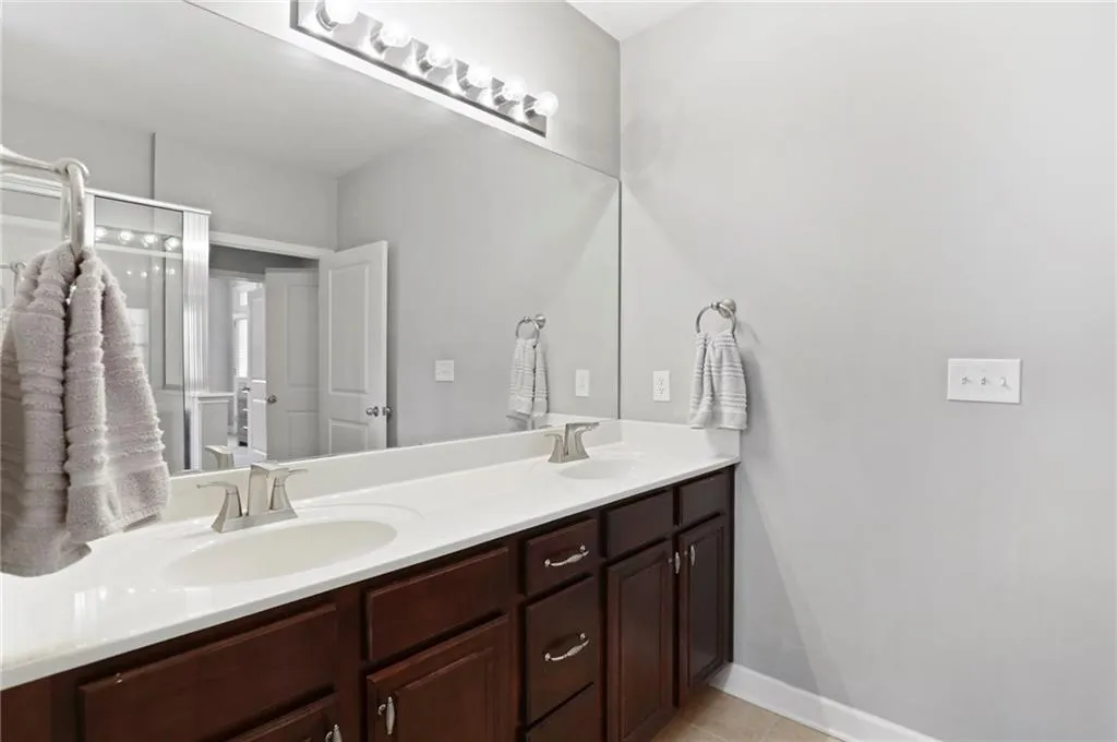 7265 Glisten Avenue Unit 120, Sandy Springs, Georgia 30328, 2 Bedrooms Bedrooms, ,2 BathroomsBathrooms,Residential,Sold,7265 Glisten Avenue Unit 120,6885977