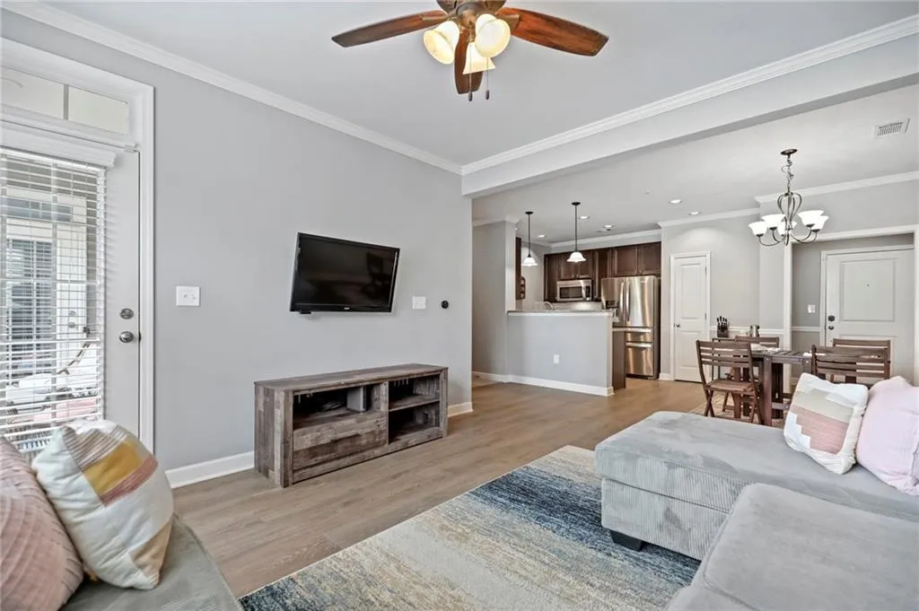7265 Glisten Avenue Unit 120, Sandy Springs, Georgia 30328, 2 Bedrooms Bedrooms, ,2 BathroomsBathrooms,Residential,Sold,7265 Glisten Avenue Unit 120,6885977