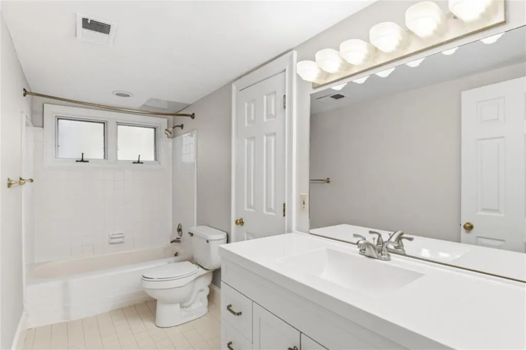 3959 Randall Mill Road, Atlanta, Georgia 30327, 4 Bedrooms Bedrooms, 0 ,3 BathroomsBathrooms,Residential,For Sale,3959 Randall Mill Road,7686028