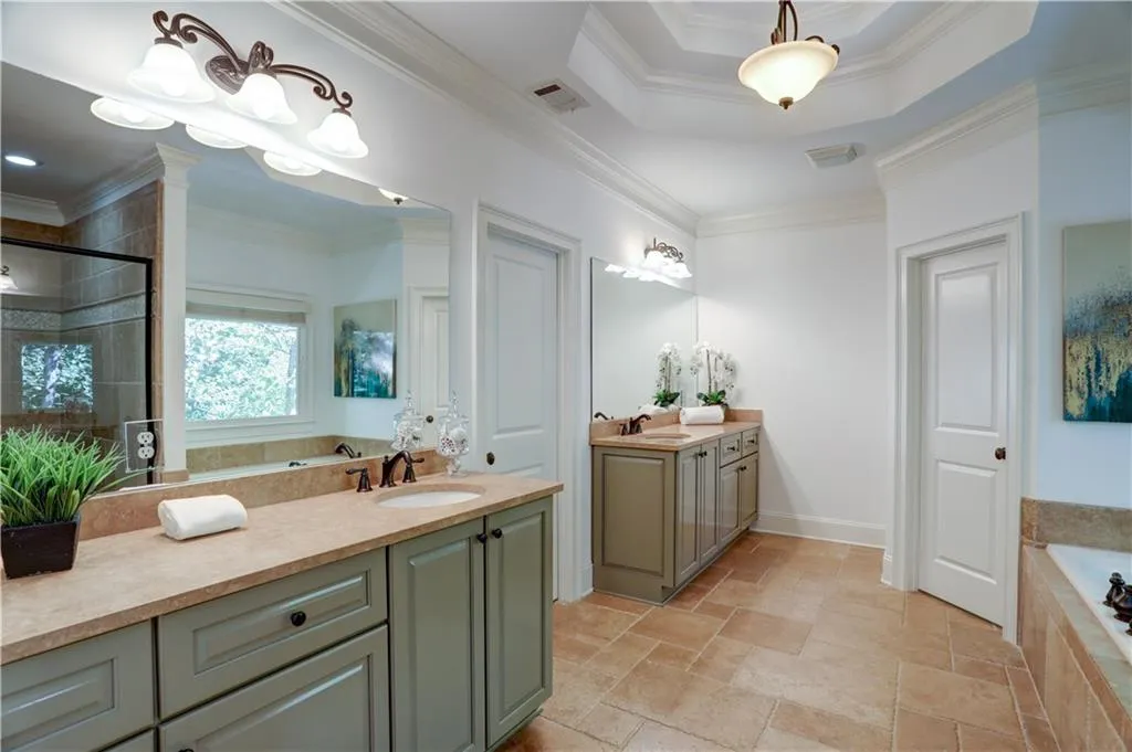 7975 Magnolia Square, Atlanta, Georgia 30350, 3 Bedrooms Bedrooms, ,3 BathroomsBathrooms,Residential,Sold,7975 Magnolia Square,6636778