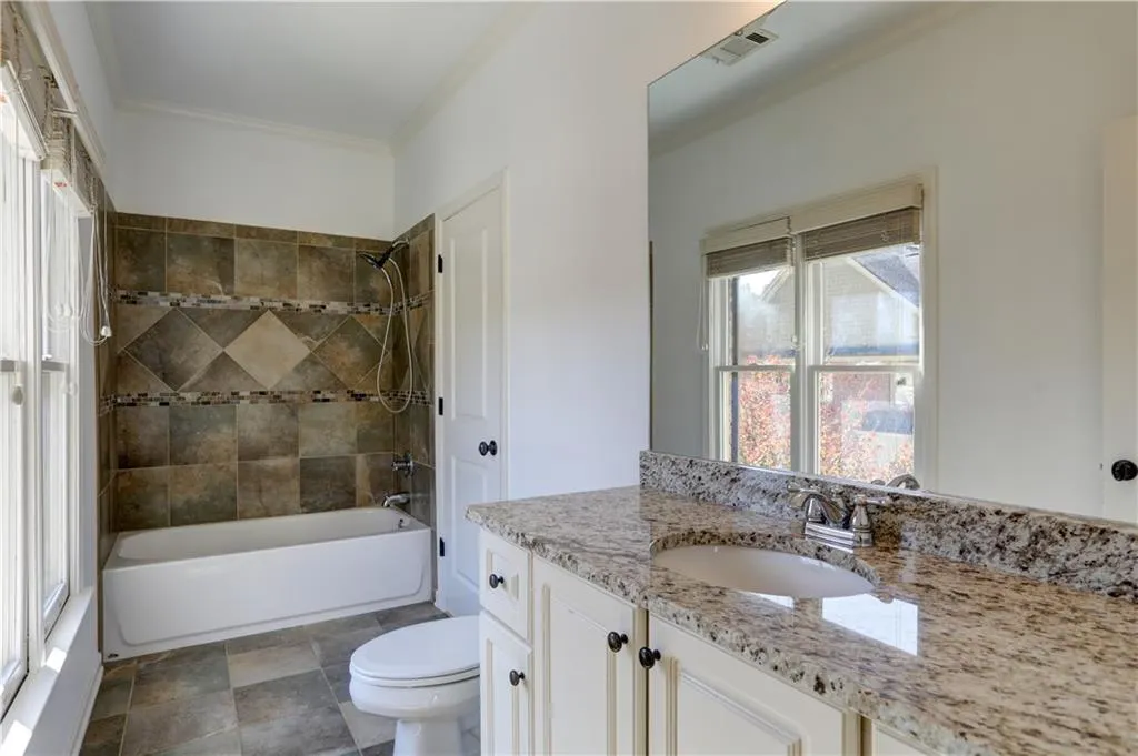 7975 Magnolia Square, Atlanta, Georgia 30350, 3 Bedrooms Bedrooms, ,3 BathroomsBathrooms,Residential,Sold,7975 Magnolia Square,6636778